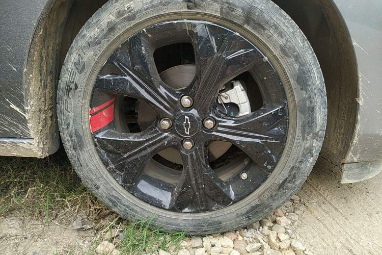 Used Chevrolet Cavalier 2020 Redline 325T Automatic Xinshang Edition Right Front Wheel Hub