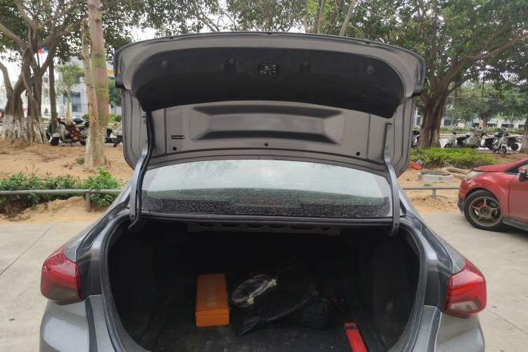 Used Chevrolet Cavalier 2020 Redline 325T Automatic Xinshang Edition Trunk