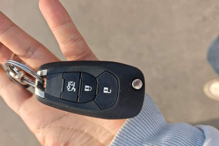 Used Chevrolet Cavalier 2020 325T Automatic Enjoyment Edition Vehicle Key