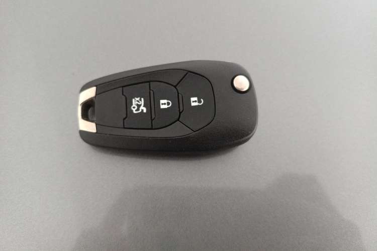 Used Chevrolet Cavalier 2020 Redline 325T Automatic Xinshang Edition China VI Standard Vehicle Key