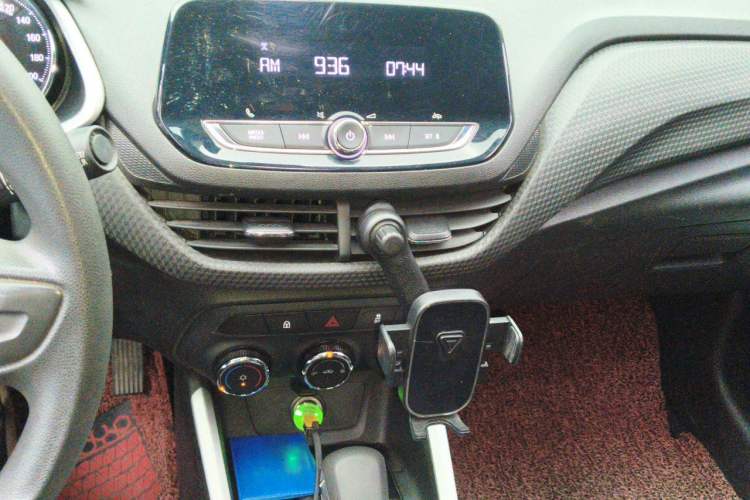 Used Chevrolet Cavalier 2020 325T Automatic Enjoyment Edition Audio And AC Panel