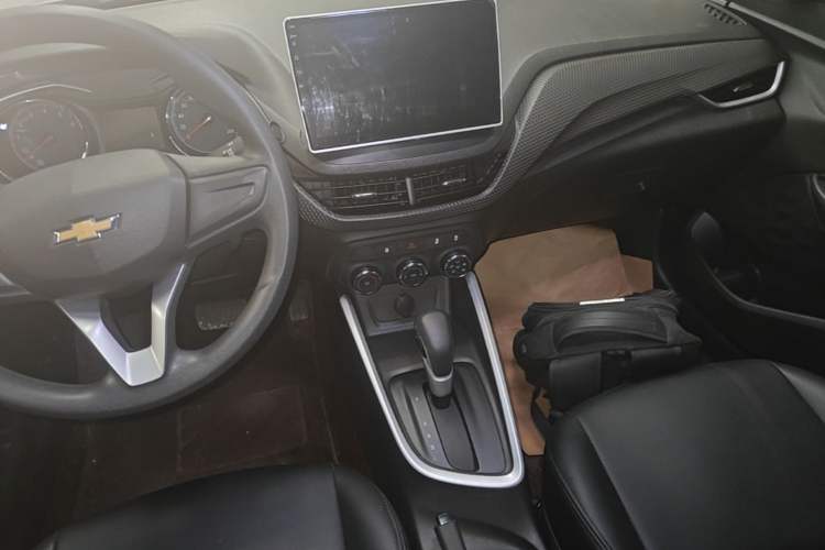 Used Chevrolet Cavalier 2020 325T Automatic Enjoyment Edition Audio And AC Panel