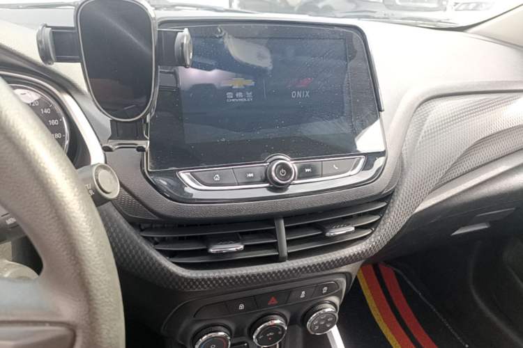Used Chevrolet Cavalier 2020 Redline 325T Automatic Xinshang Edition China VI Standard Audio And AC Panel