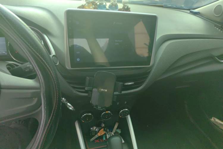 Used Chevrolet Cavalier 2020 325T Automatic Enjoyment Edition Audio And AC Panel