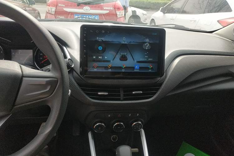 Used Chevrolet Cavalier 2020 325T Automatic Enjoyment Edition Audio And AC Panel