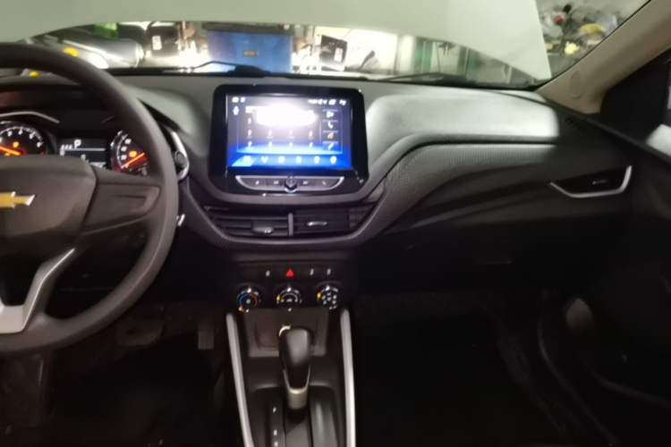 Used Chevrolet Cavalier 2020 325T Automatic Enjoyment Edition Audio And AC Panel