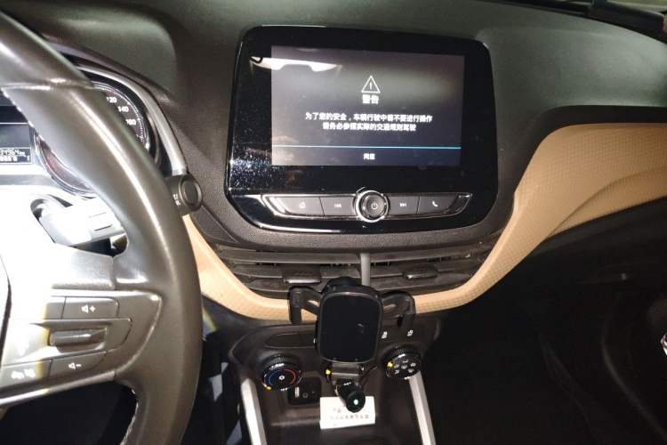 Used Chevrolet Cavalier 2020 Redline 325T Automatic Xinyao Edition China VI Standard Audio And AC Panel