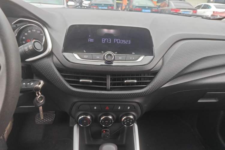 Used Chevrolet Cavalier 2020 325T Automatic Enjoyment Edition Audio And AC Panel