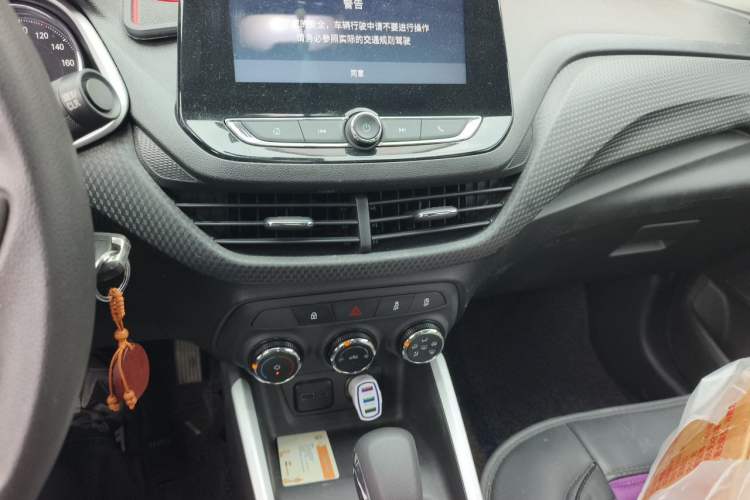 Used Chevrolet Cavalier 2020 Redline 325T Automatic Xinshang Edition Audio And AC Panel