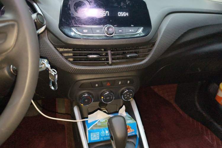Used Chevrolet Cavalier 2020 325T Automatic Enjoyment Edition Audio And AC Panel