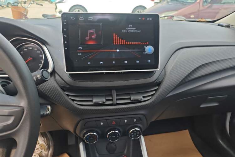 Used Chevrolet Cavalier 2020 325T Automatic Enjoyment Edition Audio And AC Panel