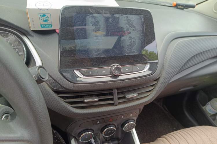 Used Chevrolet Cavalier 2020 Redline 325T Automatic Xinshang Edition China VI Standard Audio And AC Panel