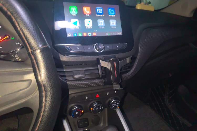 Used Chevrolet Cavalier 2020 Redline 325T Automatic Xinshang Edition Audio And AC Panel