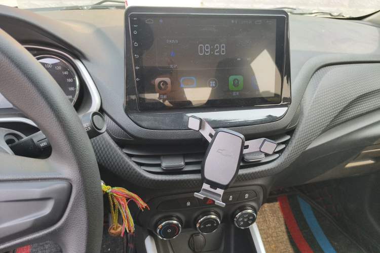 Used Chevrolet Cavalier 2020 325T Automatic Enjoyment Edition Audio And AC Panel