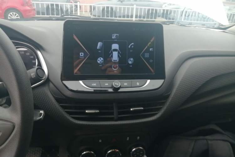 Used Chevrolet Cavalier 2020 325T Automatic Enjoyment Edition Audio And AC Panel