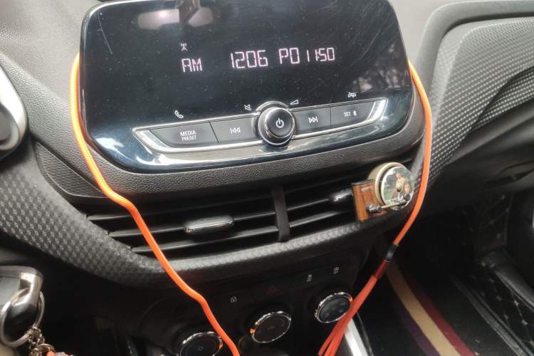 Used Chevrolet Cavalier 2020 325T Automatic Enjoyment Edition Audio And AC Panel