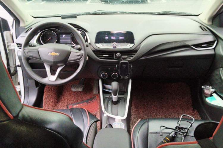 Used Chevrolet Cavalier 2020 325T Automatic Enjoyment Edition Center Console