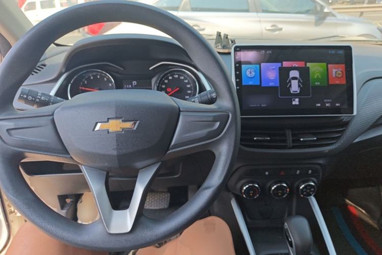 Used Chevrolet Cavalier 2020 325T Automatic Enjoyment Edition Center Console