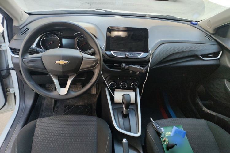 Used Chevrolet Cavalier 2020 325T Automatic Enjoyment Edition Center Console