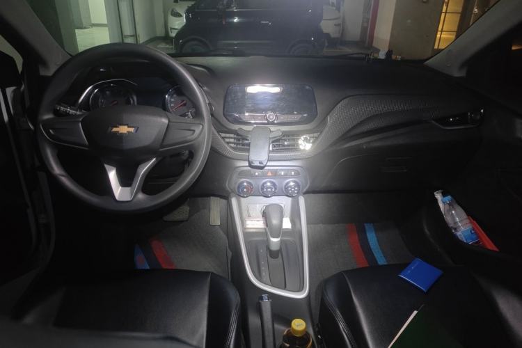Used Chevrolet Cavalier 2020 325T Automatic Enjoyment Edition Center Console