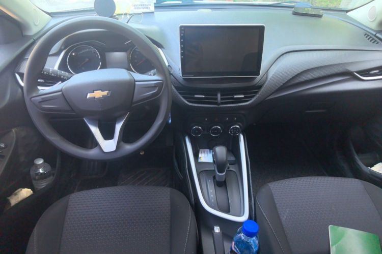 Used Chevrolet Cavalier 2020 325T Automatic Enjoyment Edition Center Console