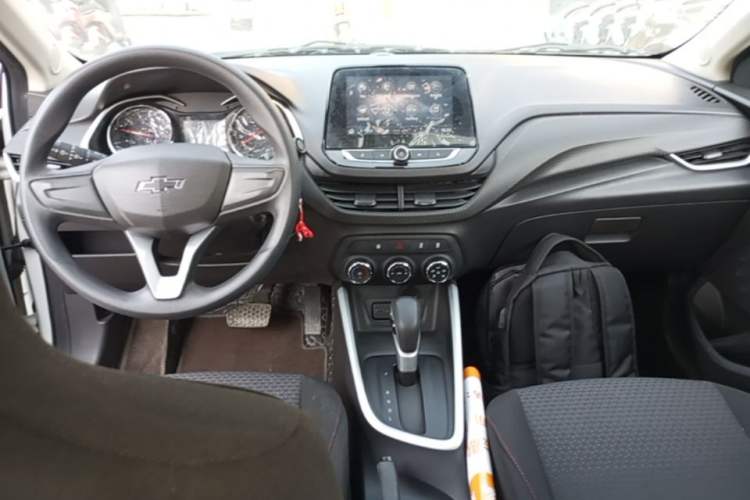 Used Chevrolet Cavalier 2020 Redline 325T Automatic Xinshang Edition Center Console