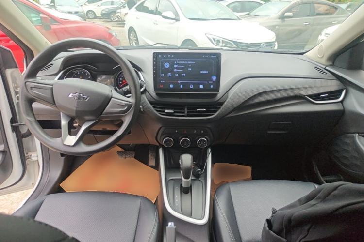 Used Chevrolet Cavalier 2020 325T Automatic Enjoyment Edition Center Console