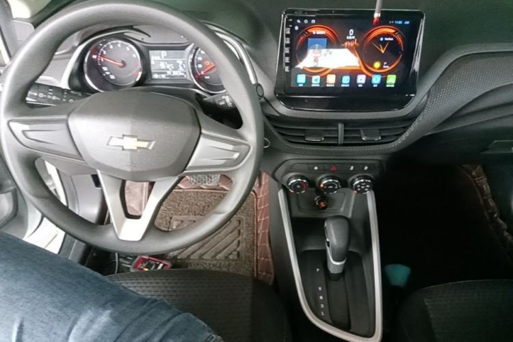 Used Chevrolet Cavalier 2020 325T Automatic Enjoyment Edition Center Console