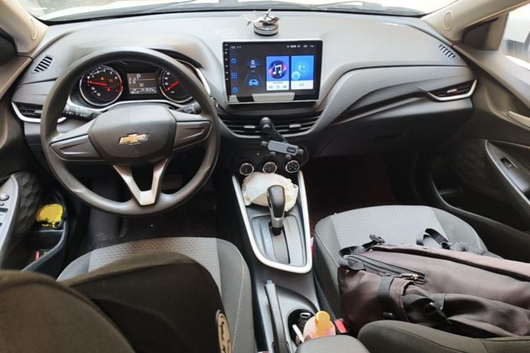 Used Chevrolet Cavalier 2020 325T Automatic Enjoyment Edition Center Console