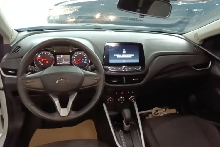Used Chevrolet Cavalier 2020 Redline 325T Automatic Xinshang Edition Center Console