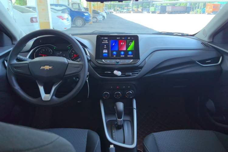 Used Chevrolet Cavalier 2020 325T Automatic Enjoyment Edition Center Console