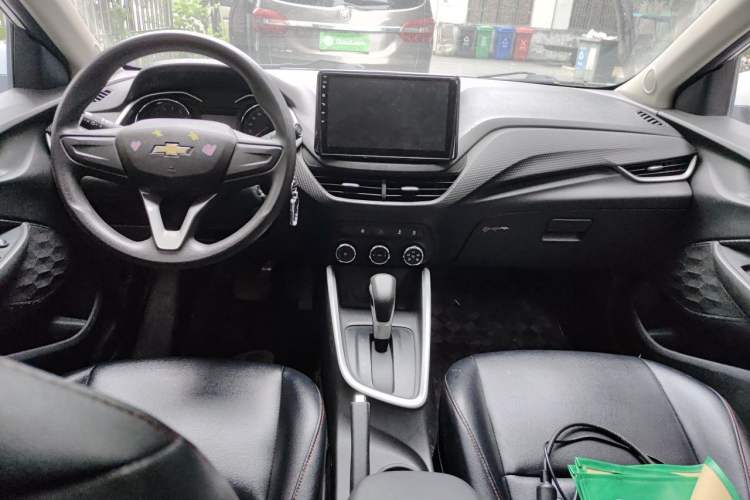 Used Chevrolet Cavalier 2020 325T Automatic Enjoyment Edition Center Console