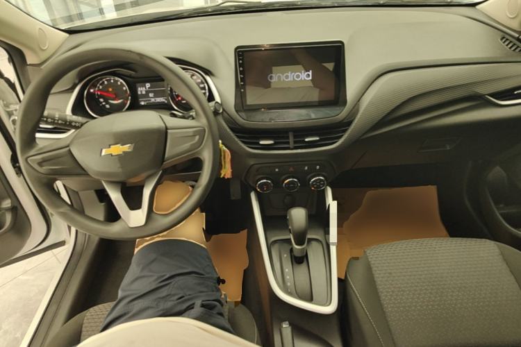 Used Chevrolet Cavalier 2020 325T Automatic Enjoyment Edition Center Console