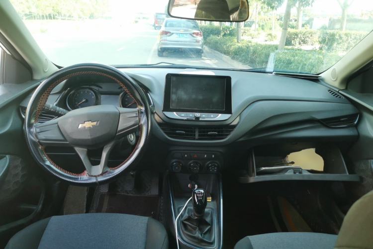 Used Chevrolet Cavalier 2020 320 Manual Enjoyment Edition Center Console