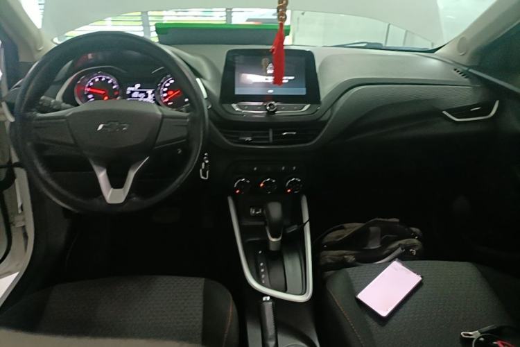 Used Chevrolet Cavalier 2020 Redline 325T Automatic Xinshang Edition China VI Standard Center Console