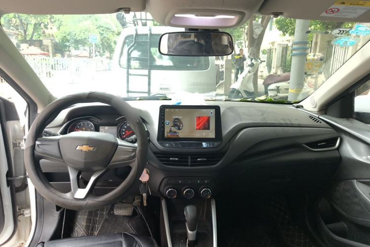 Used Chevrolet Cavalier 2020 325T Automatic Enjoyment Edition Center Console