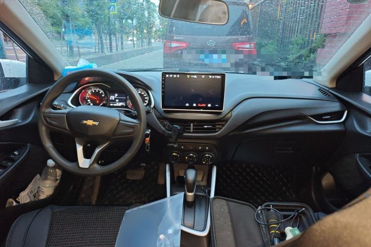 Used Chevrolet Cavalier 2020 325T Automatic Enjoyment Edition Center Console