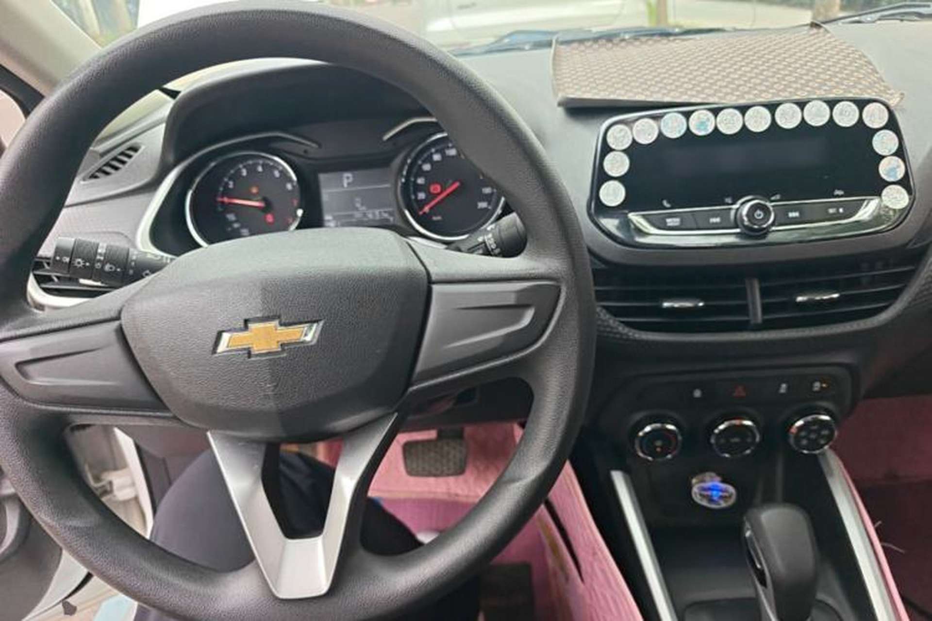 Used Chevrolet Cavalier 2020 325T Automatic Enjoyment Edition Center Console