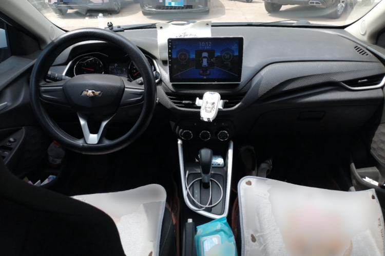 Used Chevrolet Cavalier 2020 325T Automatic Enjoyment Edition Center Console