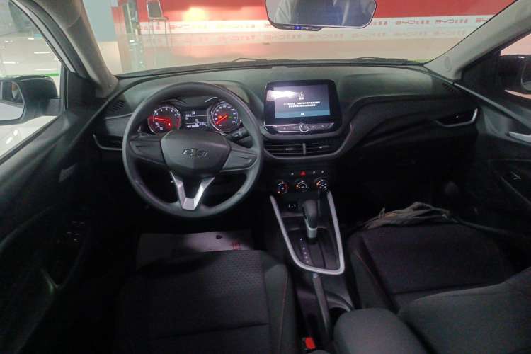Used Chevrolet Cavalier 2020 Redline 325T Automatic Xinshang Edition China VI Standard Center Console