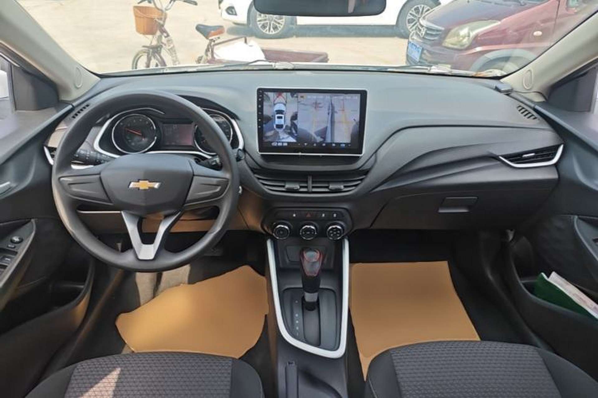 Used Chevrolet Cavalier 2020 325T Automatic Enjoyment Edition Center Console