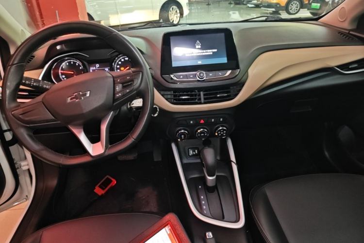 Used Chevrolet Cavalier 2020 Redline 325T Automatic Xinyao Edition China VI Standard Center Console