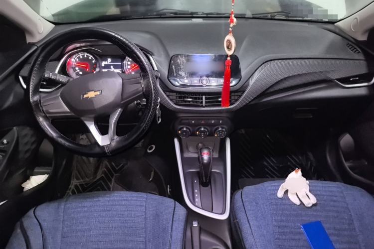Used Chevrolet Cavalier 2020 325T Automatic Enjoyment Edition Center Console