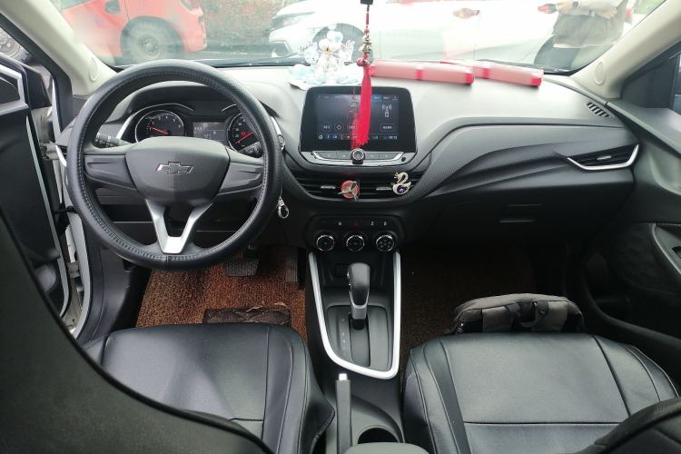 Used Chevrolet Cavalier 2020 Redline 325T Automatic Xinshang Edition Center Console