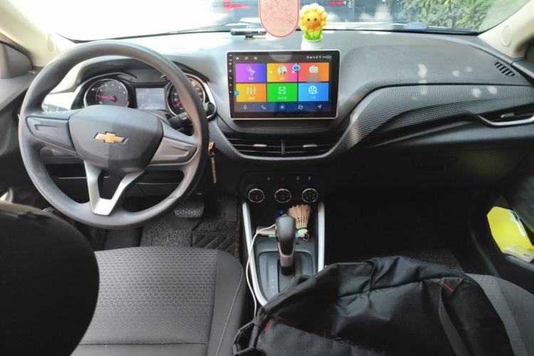 Used Chevrolet Cavalier 2020 325T Automatic Enjoyment Edition Center Console