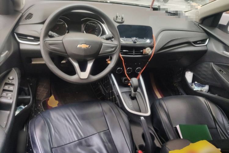 Used Chevrolet Cavalier 2020 325T Automatic Enjoyment Edition Center Console