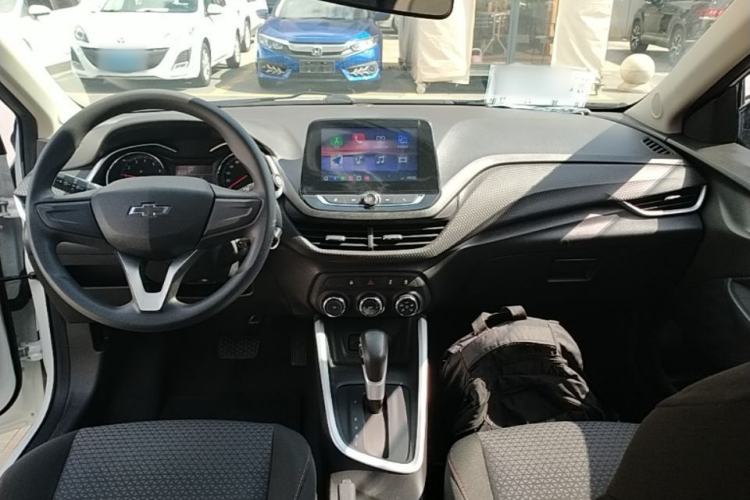 Used Chevrolet Cavalier 2020 Redline 325T Automatic Xinshang Edition Center Console