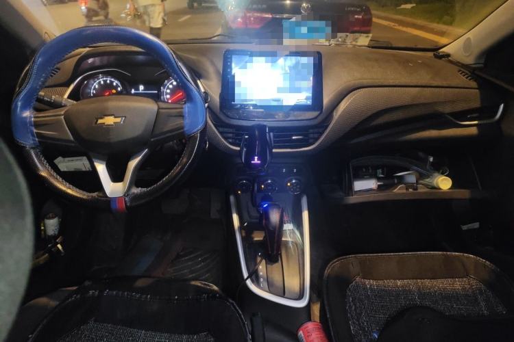 Used Chevrolet Cavalier 2020 325T Automatic Enjoyment Edition Center Console