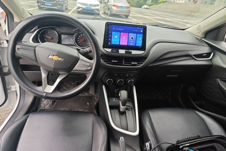 Used Chevrolet Cavalier 2020 325T Automatic Enjoyment Edition Center Console