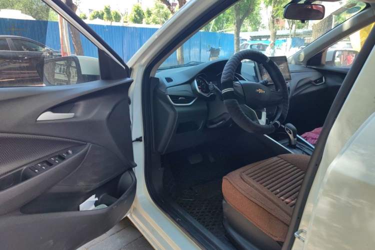 Used Chevrolet Cavalier 2020 325T Automatic Enjoyment Edition Driver Seat